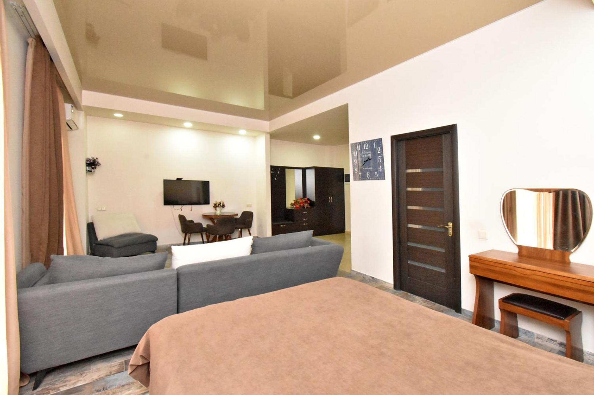 Yars Apartments Ереван Экстерьер фото